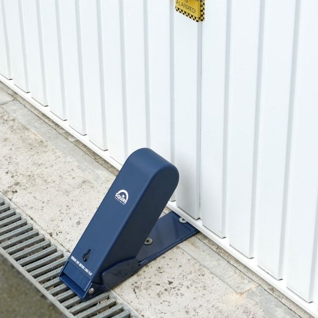 Squire Garage Defender 5