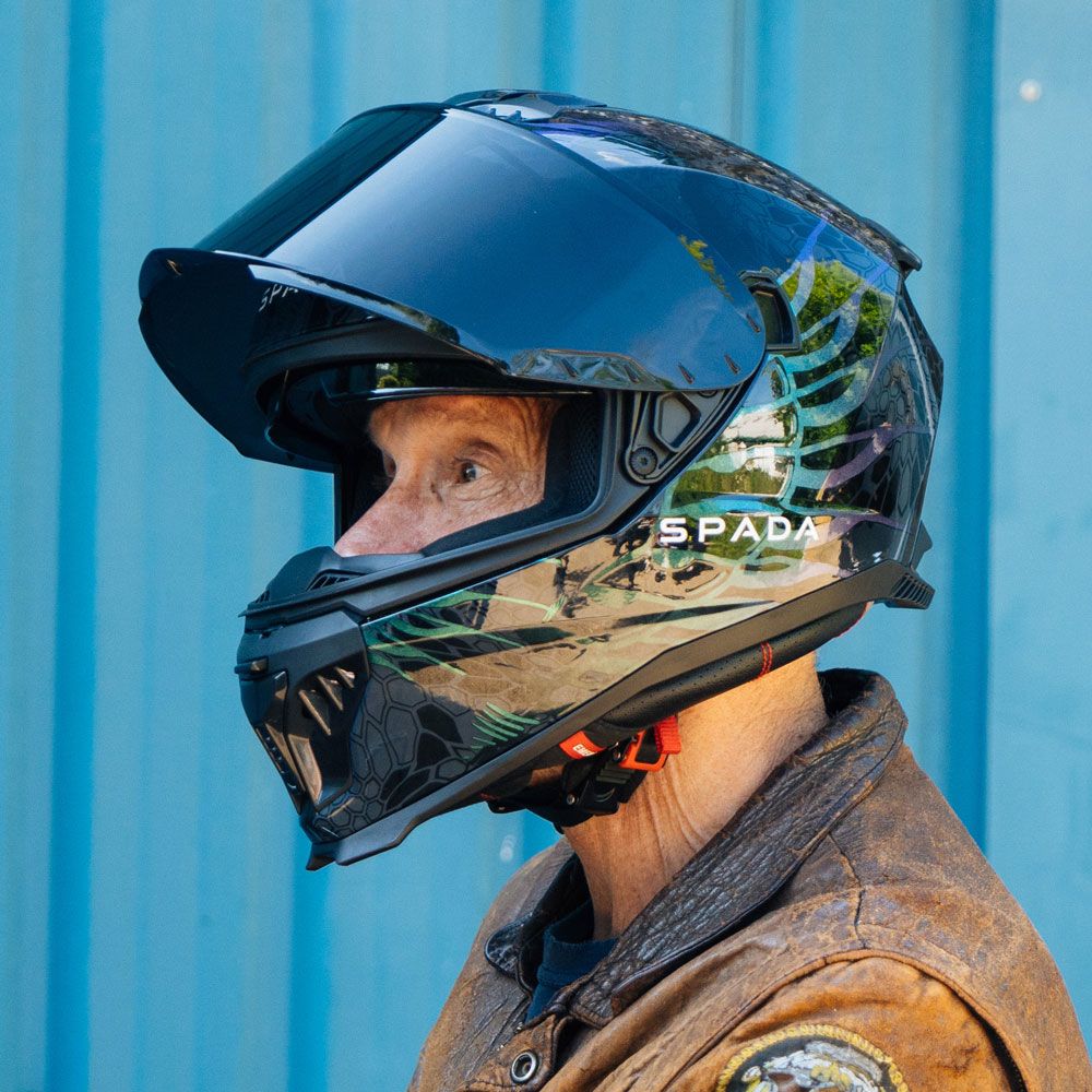 Spada SP18 Chameleon Dark Helmet