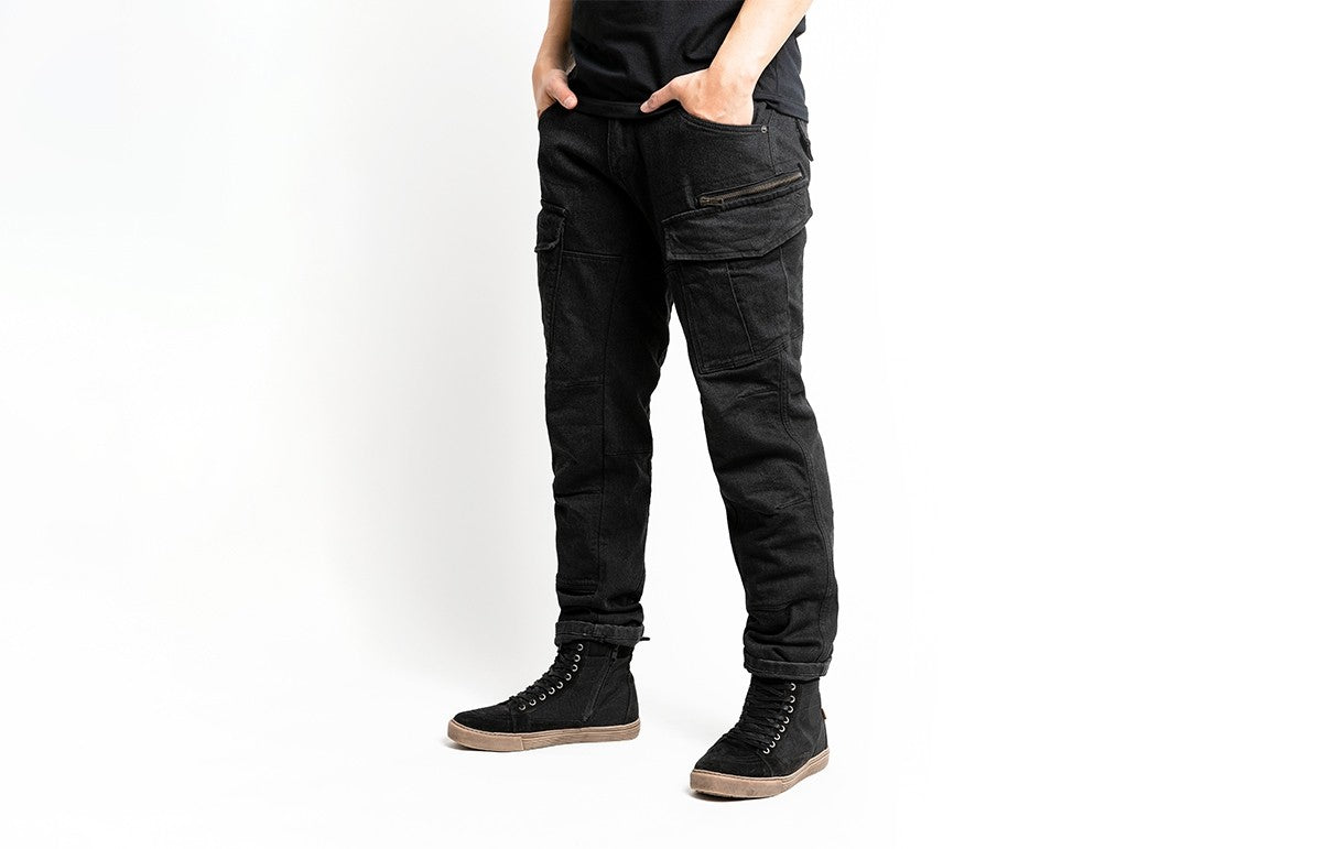 John Doe Defender Mono Black