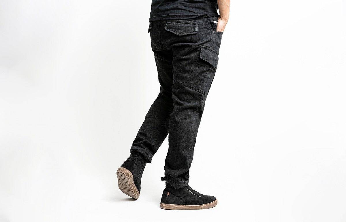 John Doe Defender Mono Black